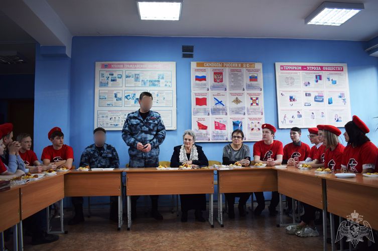 Отряду юнармейцев нижегородской школы присвоено имя сотрудника ОМОН, кавалера ордена Мужества Александра Вовк  