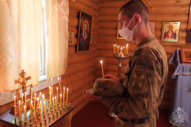 Военнослужащие и сотрудники Росгвардии Нижегородской области почтили память погибших в Великой Отечественной войне