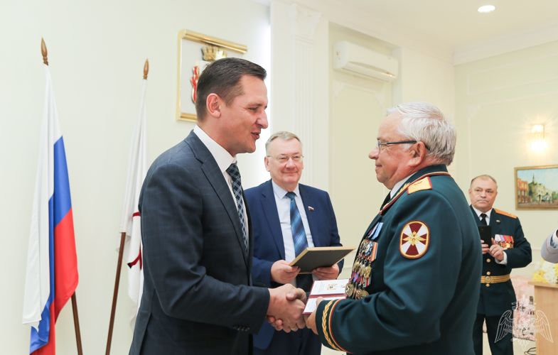 Два ветерана Приволжского округа Росгвардии удостоены звания «Почетный ветеран города Нижнего Новгорода»