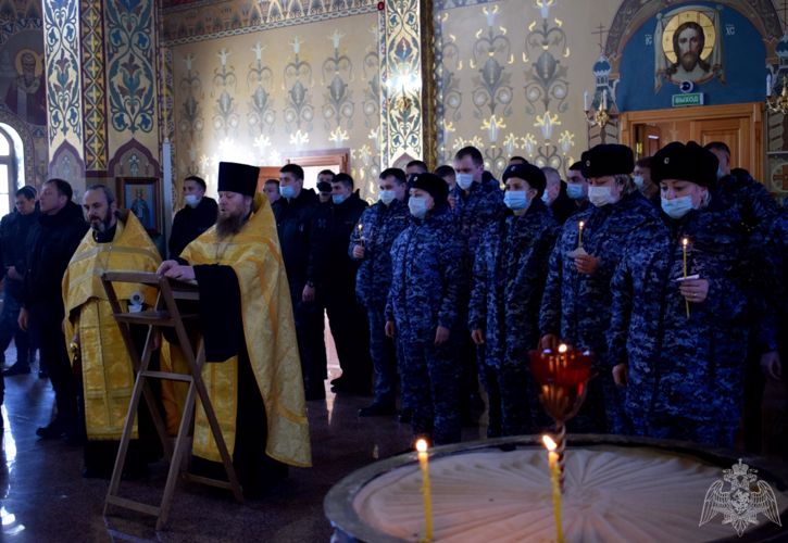 В Нижнем Новгороде росгвардейцы и кадеты почтили память погибших сотрудников (фото, видео)