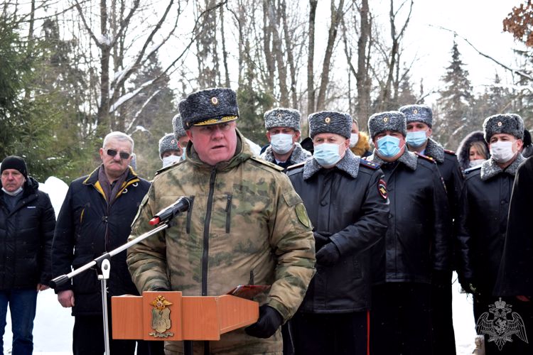 В Нижнем Новгороде почтили память офицеров СОБР, погибших при исполнении служебного долга