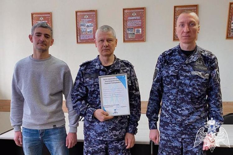 Сотрудники Центра социального развития Нижегородской области поблагодарили росгвардейцев за добросовестную работу