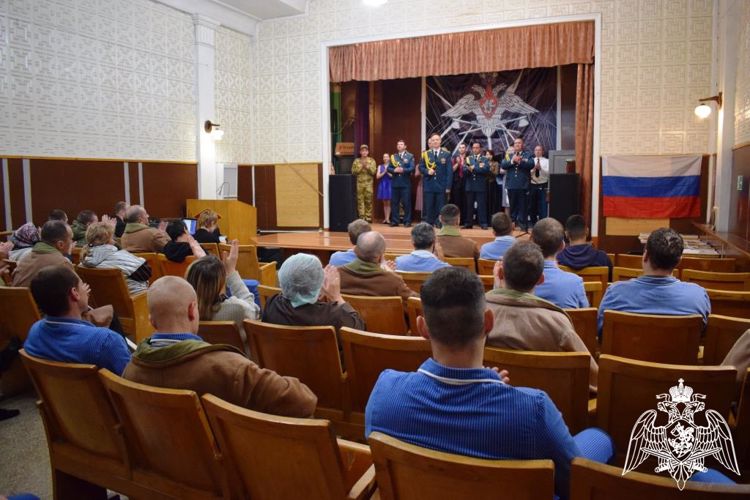 Ансамбль песни и пляски Приволжского округа Росгвардии присоединился к акции «Лучшим воинам мира»