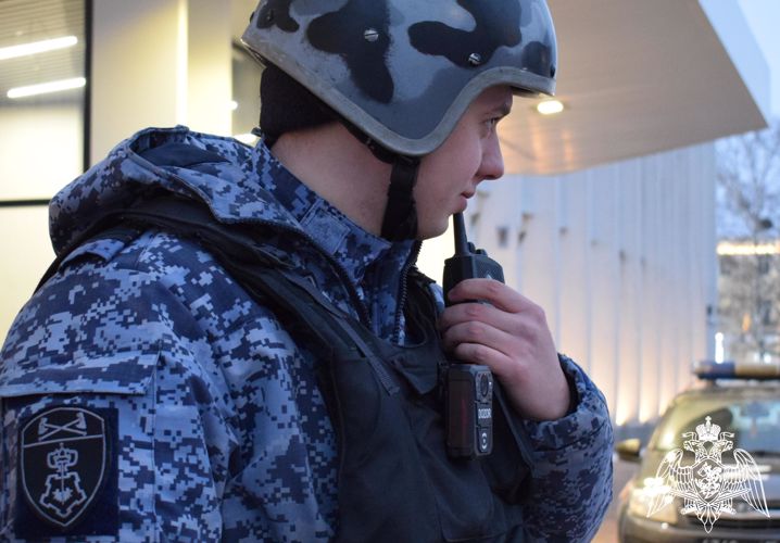 В Нижнем Новгороде росгвардейцами по "горячим следам" задержан грабитель 