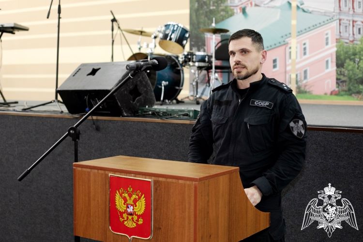 Заместитель командующего Приволжским округом Росгвардии поздравил Нижегородский СОБР «Мираж» с 30-летием