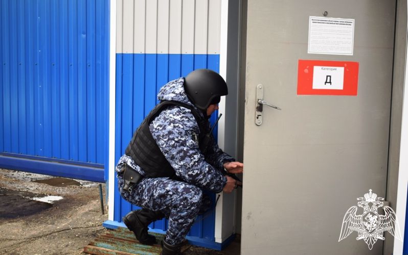 В Нижегородской области подразделения Росгвардии приняли участие в антитеррористических учениях «Молния-2023»