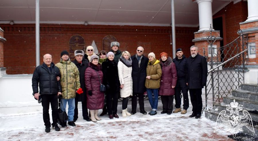 В Нижнем Новгороде почтили память офицеров СОБР, погибших при исполнении служебного долга