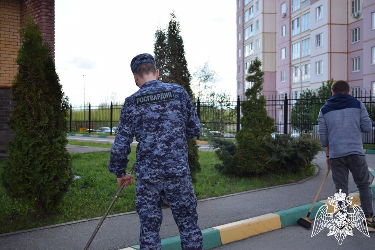 В Нижнем Новгороде росгвардейцы отметили Международный день Земли экологической акцией