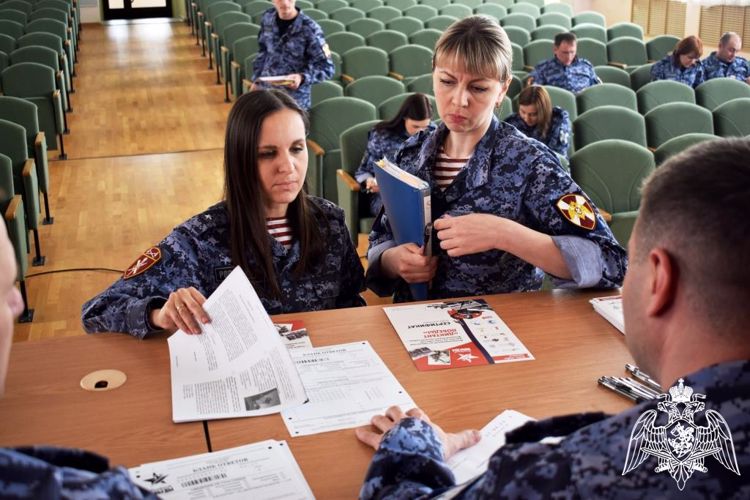 В Нижегородской области сотрудники и военнослужащие Росгвардии поддержали Всероссийскую историческую акцию «Диктант Победы»