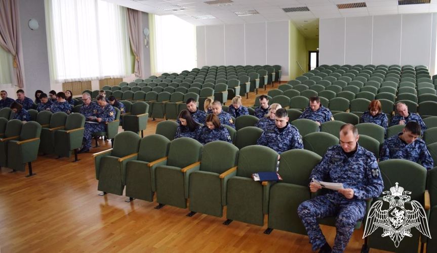 В Нижегородской области сотрудники и военнослужащие Росгвардии поддержали Всероссийскую историческую акцию «Диктант Победы»