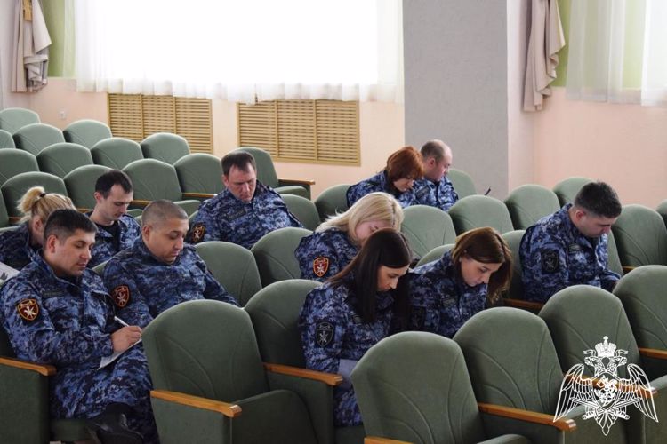 В Нижегородской области сотрудники и военнослужащие Росгвардии поддержали Всероссийскую историческую акцию «Диктант Победы»