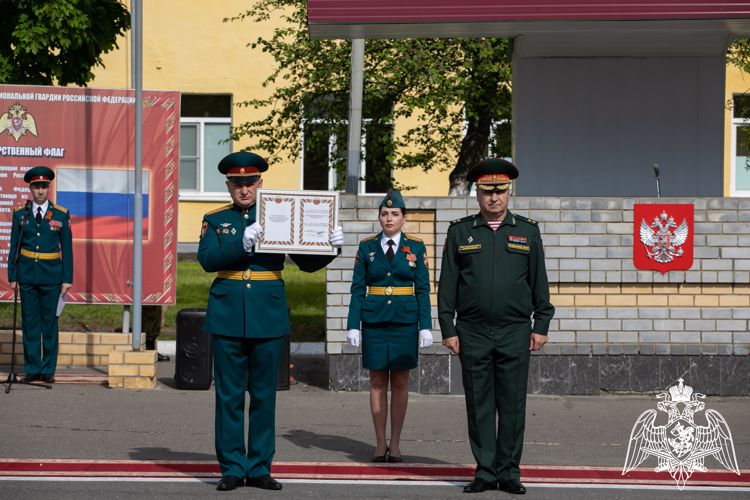 Саровской дивизии Росгвардии вручено Боевое знамя