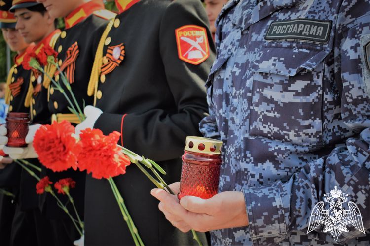 Росгвардия в Нижегородской области присоединилась к всероссийской акции «Минута молчания»