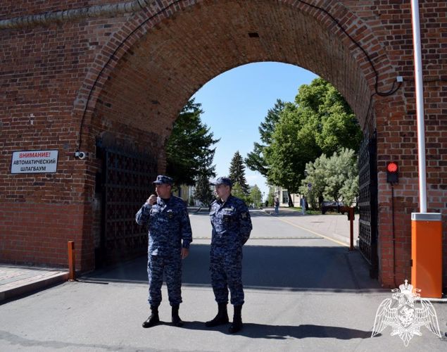 В Нижнем Новгороде военнослужащие и сотрудники Росгвардии приняли участие в организации и проведении Дня России