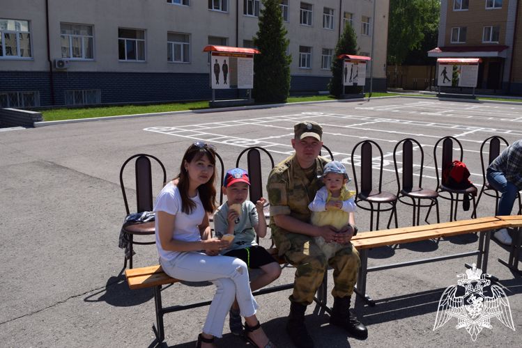 В Нижнем Новгороде детям росгвардейцев подарили праздник
