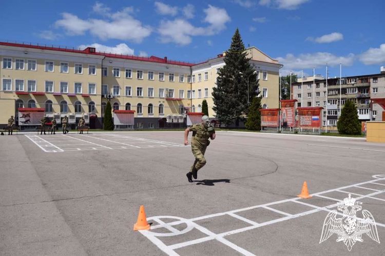 Комплекс праздничных приуроченных ко Дню России мероприятий завершился в батальоне охраны и обеспечения Приволжского округа Росгвардии (фото)