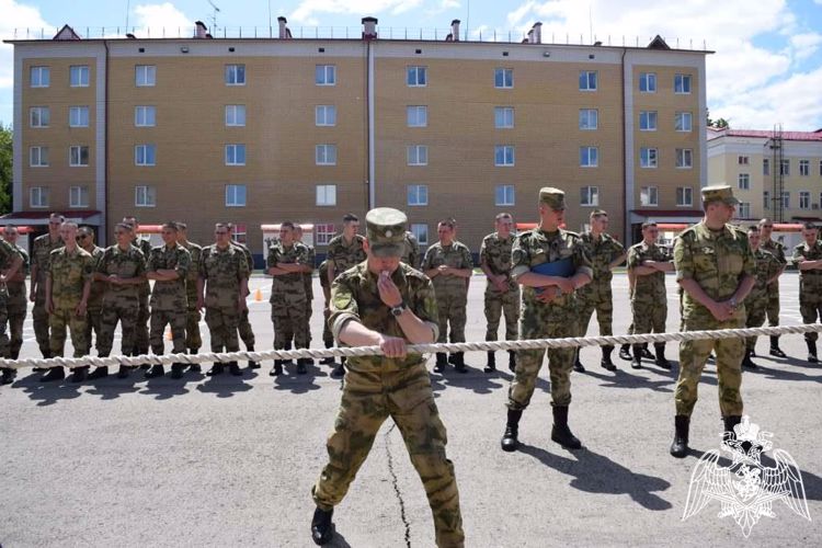Комплекс праздничных приуроченных ко Дню России мероприятий завершился в батальоне охраны и обеспечения Приволжского округа Росгвардии (фото)
