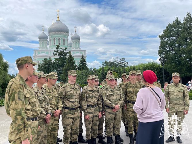 Для военнослужащих по призыву саровского соединения Росгвардии организовали познавательные экскурсии 