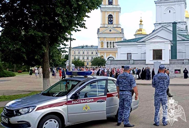 Росгвардия обеспечила правопорядок во время религиозных торжеств в Дивеево