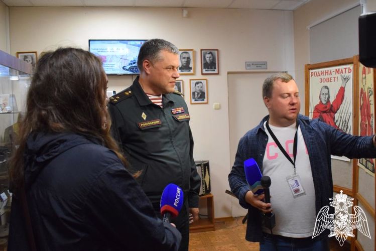 Нижегородские росгвардейцы посетили выставку, посвященную 80-летию Курской битвы «Город Горький-Курской дуге: на фронте и в тылу»