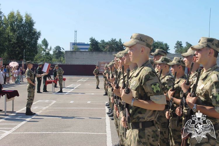 Новобранцы Дзержинского полка Приволжского округа Росгвардии приняли присягу
