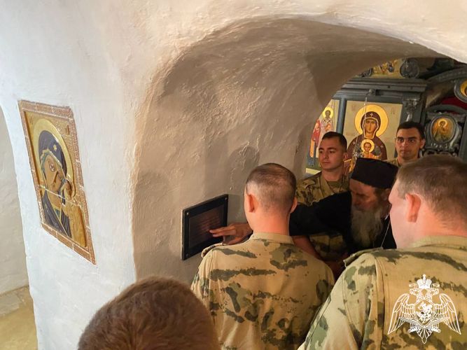 Для лейтенантов прибывших на службу в Саровское соединение Росгвардии организовали познавательные экскурсии 