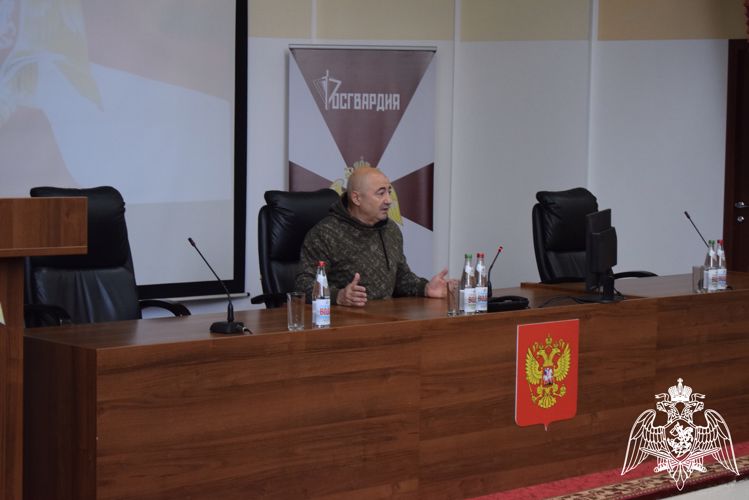 Росгвардейцы приняли участие в просветительской лекции общества «Знание» в Нижегородской области