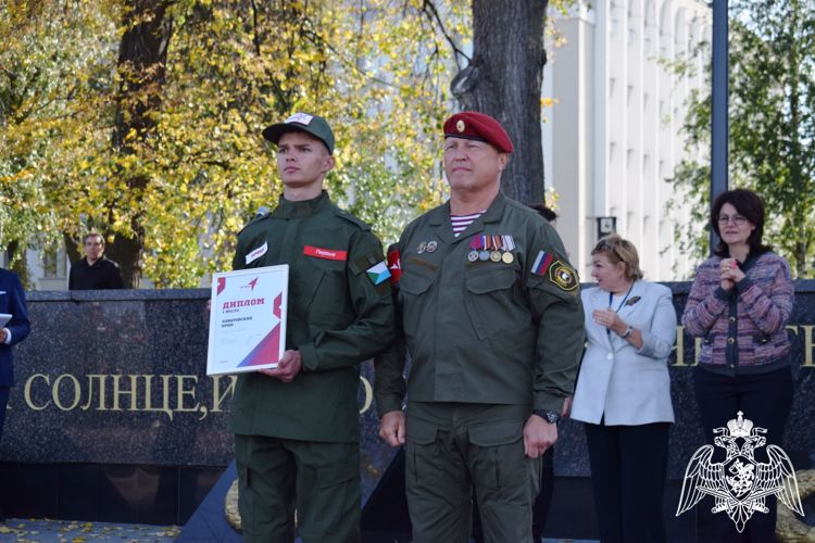 Команда "Гвардейской смены" кадетов Росгвардии стала победителем игры «Зарница: Легенды будущего» 