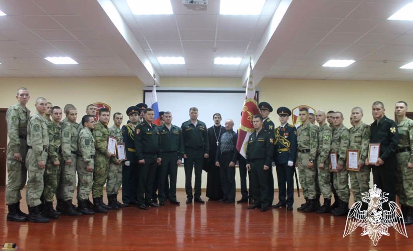 Увольняемых из рядов Росгвардии в запас военнослужащих по призыву поблагодарили за службу в Дзержинске