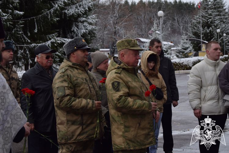 В воинской части Росгвардии открыли мемориал погибшему военнослужащему