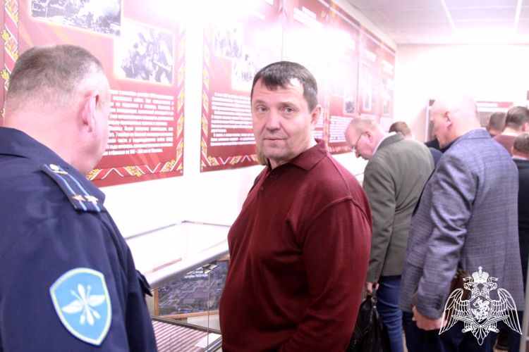 В авиационном полку Росгвардии поздравили ветеранов войск правопорядка (фото, видео)