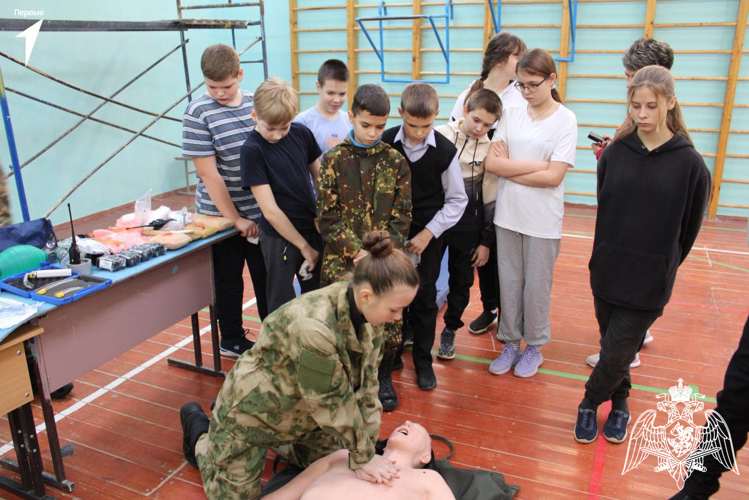 Воспитанники Учебного центра "Ратник" Школы 51 Управления Росгвардии по Нижегородской области подвели итоги участия в проекте "Время сильных".