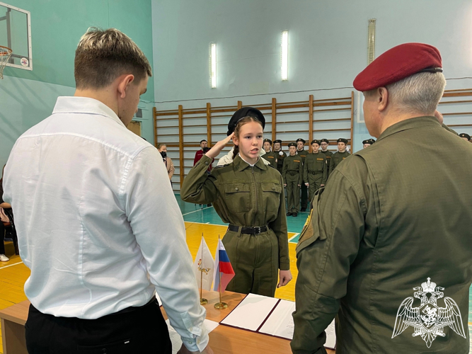 В Нижнем Новгороде кадеты Росгвардии дали торжественную клятву