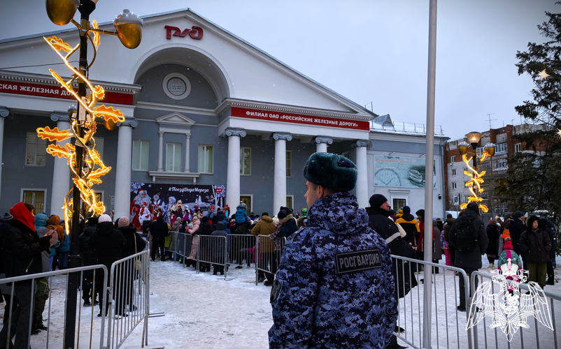 В Приволжской столице Росгвардия обеспечила безопасность встречи «Поезда Деда Мороза»