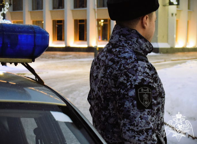 В столице Приволжья сотрудники Росгвардии задержали двух мужчин за нанесение ножевых ранений