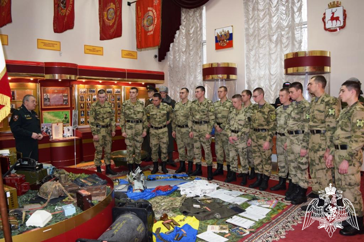 Для военнослужащих по призыву батальона охраны и обеспечения управления Приволжского округа Росгвардии провели экскурсию