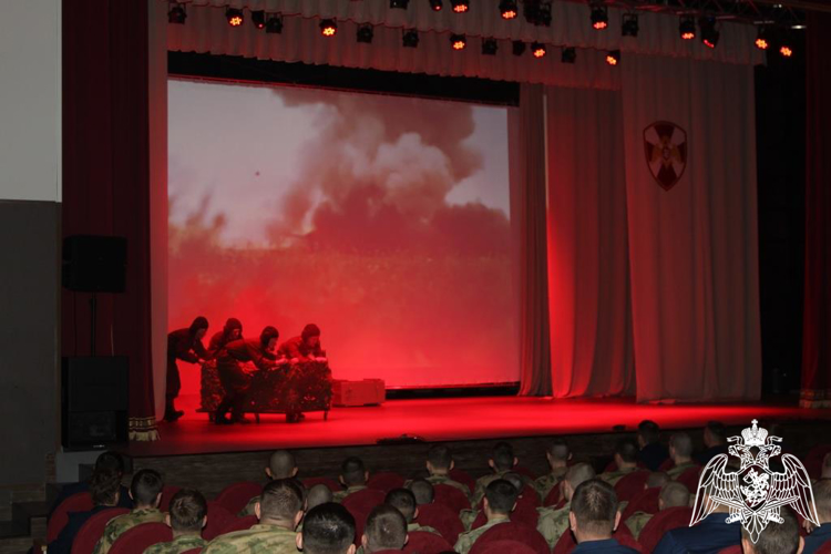 Театр Росгвардии показал «Русский характер»  авиационному полку Росгварди