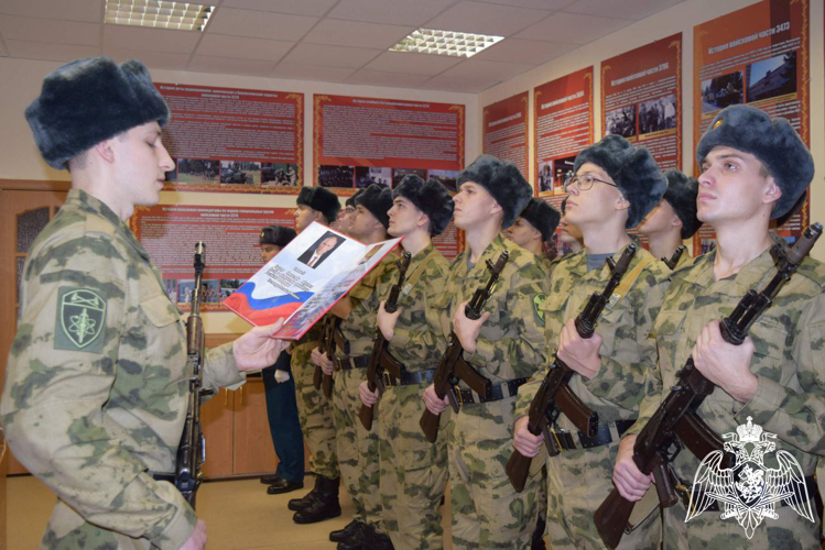 Новобранцы воинской части саровской дивизии Приволжского округа Росгвардии приняли присягу