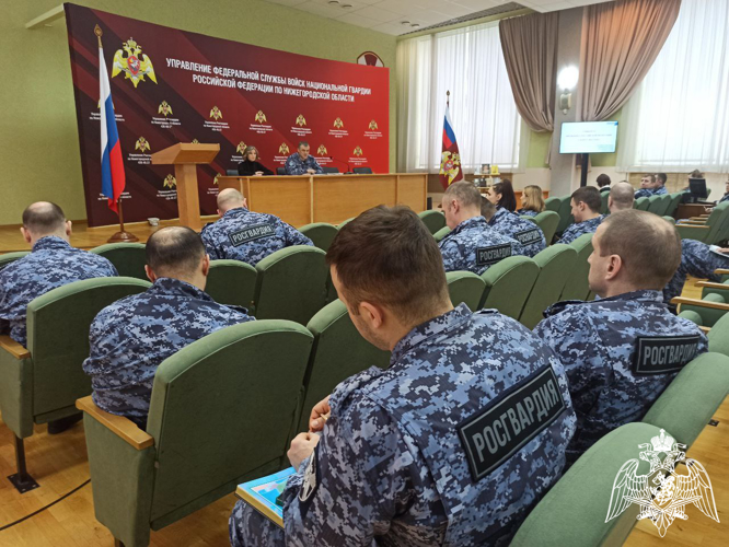 В Управлении Росгвардии по Нижегородской области прошла встреча заместителя председателя избирательной комиссии Нижегородской области Анны Красильниковой с личным составом территориального орган
