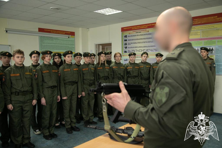 Нижегородские кадеты «Гвардейской смены» посетили базу спецназа Росгвардии