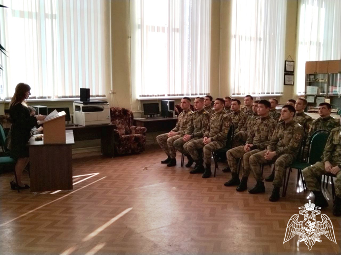 Курсанты военного института Росгвардии посетили библиотеку имени В. Маяковского в г. Саров