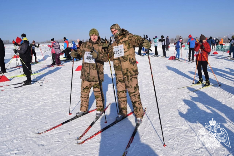 В Нижегородской области военнослужащие и сотрудники Росгвардии приняли участие в ежегодном спортивном мероприятии "Лыжня России-2024"