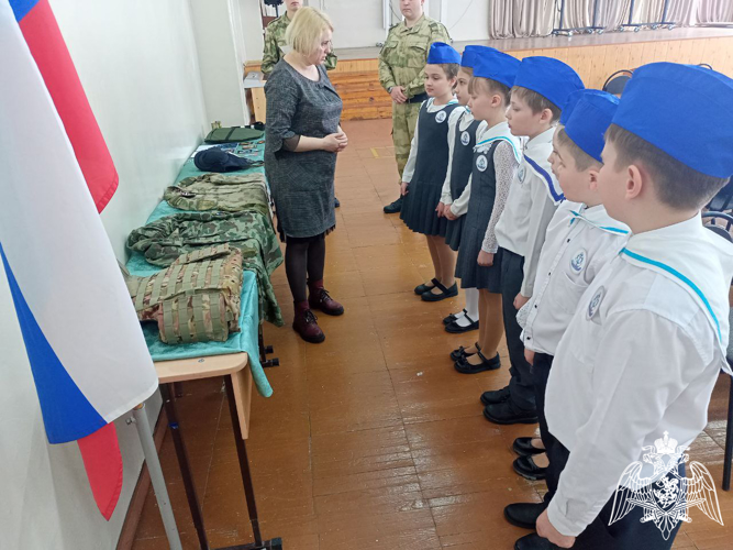 Военнослужащие Саровского соединения Росгвардии провели военно-спортивную игру "Малая Зарничка"