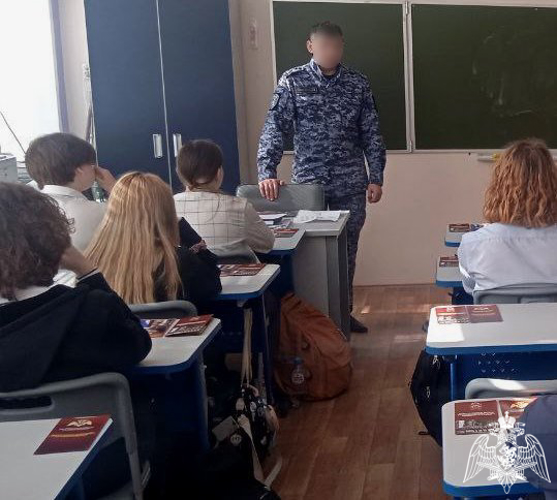 День Росгвардии провел офицер территориального органа ведомства в школе Нижнего Новгорода