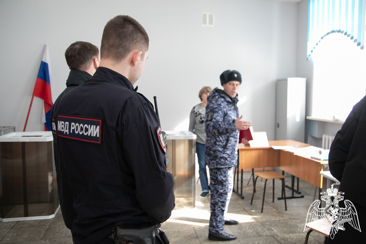 В Нижнем Новгороде личный состав Росгвардии обеспечил безопасность выборов Президента страны