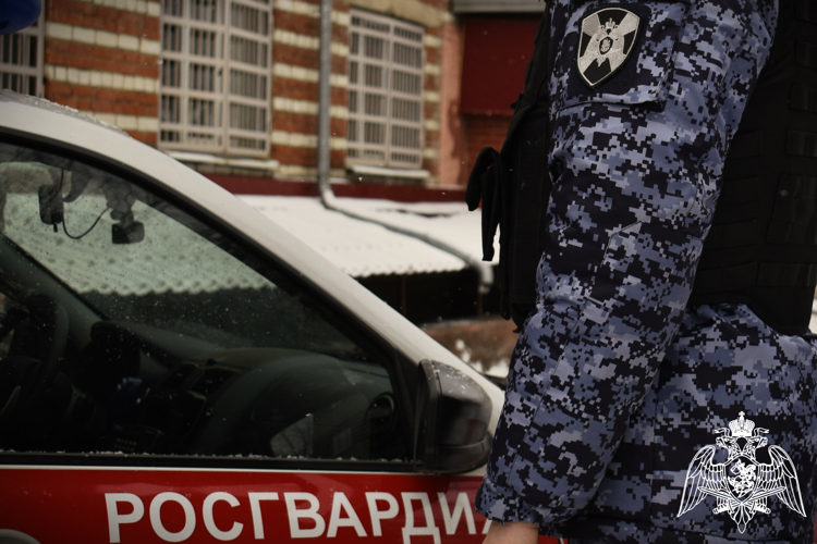 В Нижнем Новгороде росгвардейцы задержали гражданина за хранение наркотических веществ