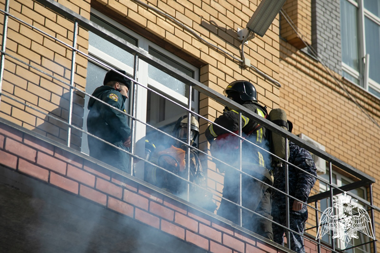 Совместные учения сотрудников Росгвардии и МЧС состоялись в Нижнем Новгороде