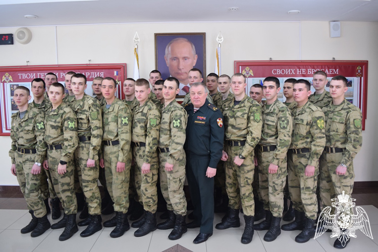 Ведомственная акция «Дни Росгвардии» в воинской части Приволжского округа войск национальной гвардии завершилась круглым столом
