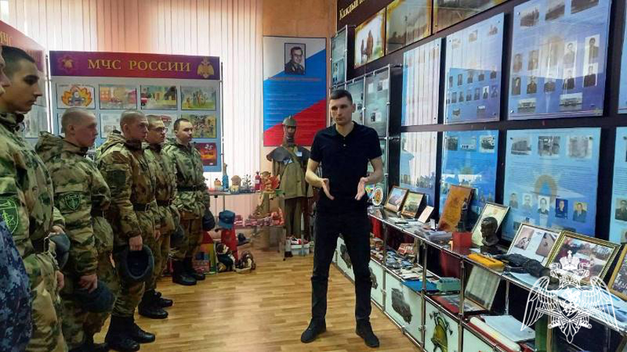 Военнослужащие дзержинского полка Росгвардии посетили экскурсию в пожарно-спасательной части