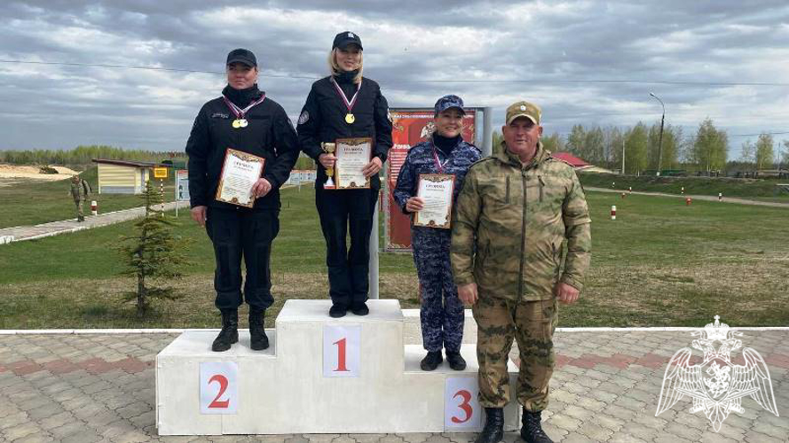 Определены победители чемпионата Приволжского округа Росгвардии по стрельбе из боевого стрелкового оружия (фото, видео)